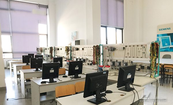 PLC人機界面在工業機器人培訓中的應用